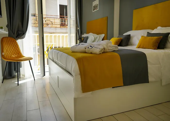 Scugnizzo Apartment CHIAIA